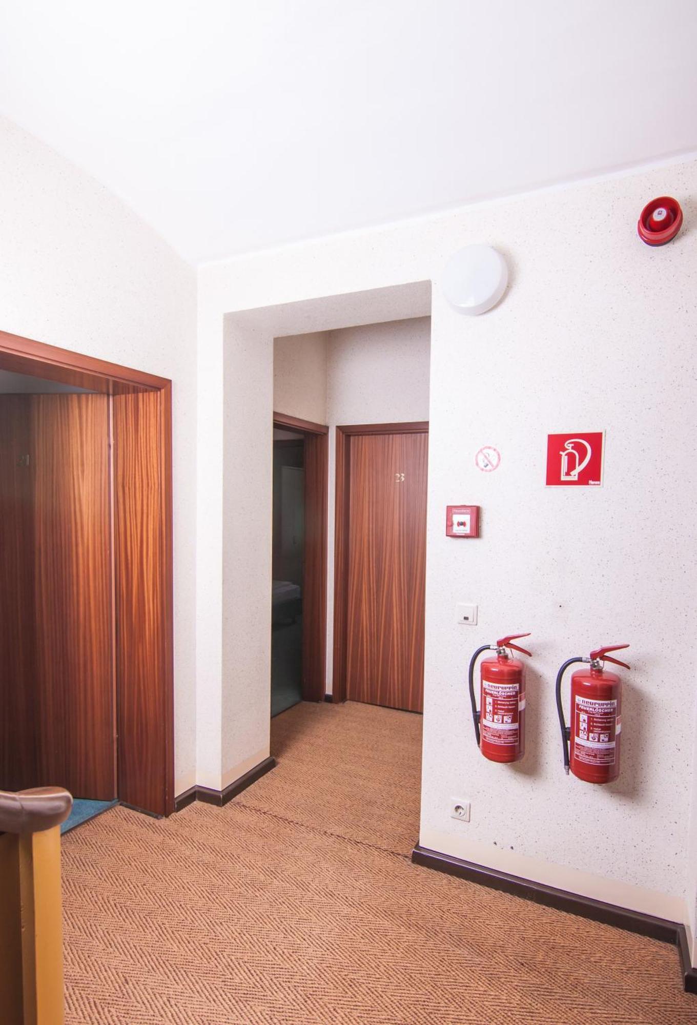 Hotel-Pension Odin Berlin Exterior photo