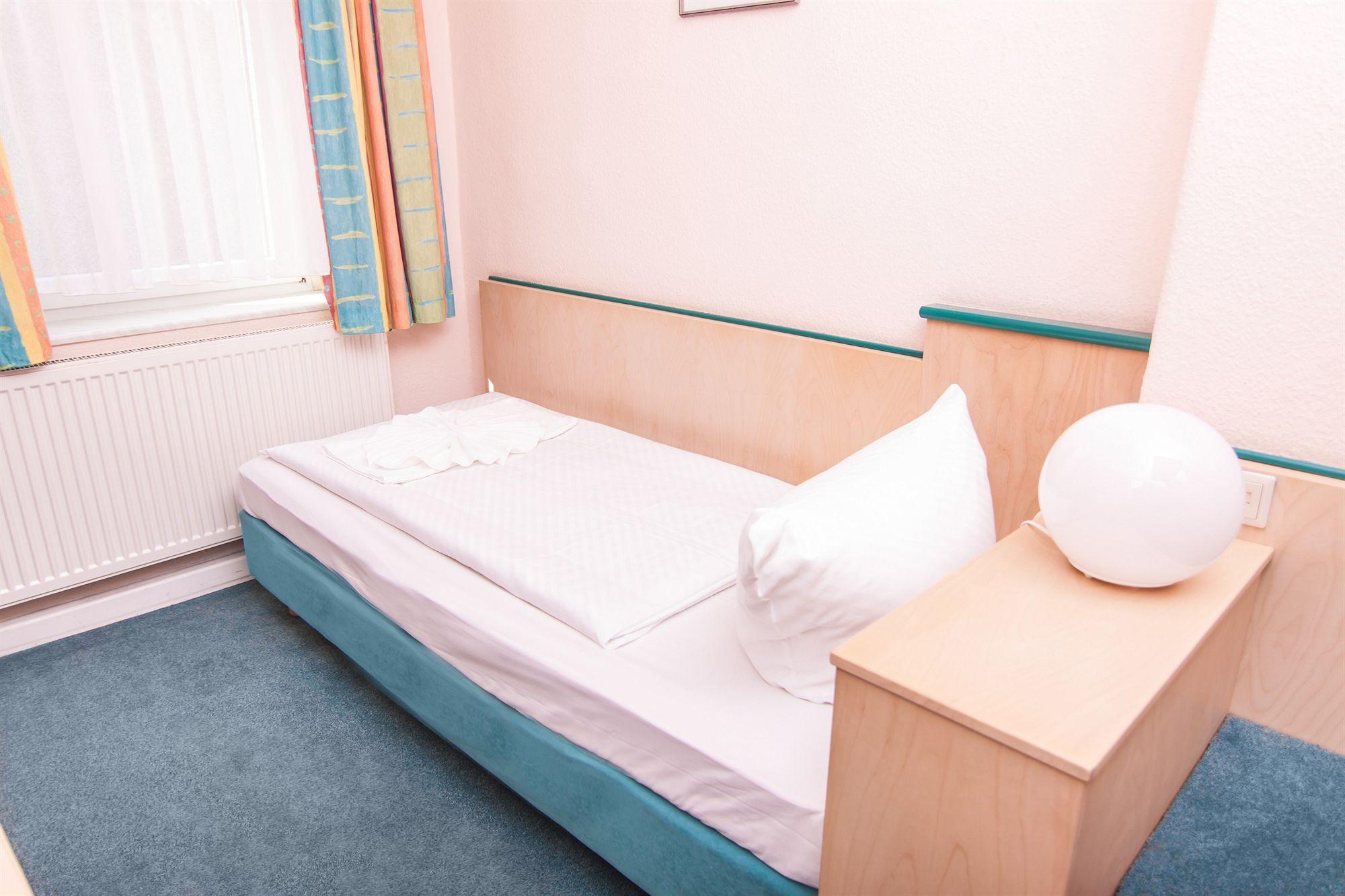 Hotel-Pension Odin Berlin Exterior photo